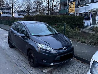 Gebraucht Ford Fiesta 82 PS (60 kW) 2010 Blau Kleinwagen