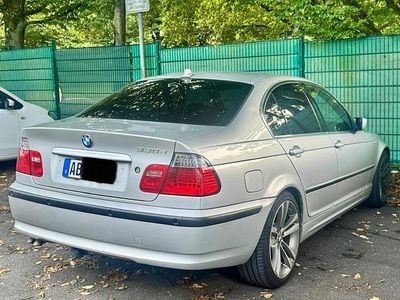 BMW 330