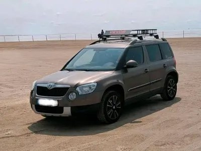 Gebraucht Skoda Yeti Plus Edition 105 PS (77 kW) 2014 Braun SUV