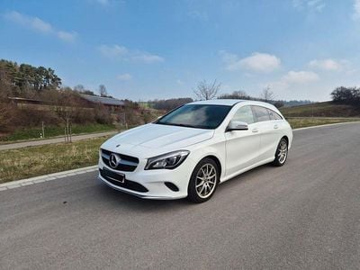 Gebraucht Mercedes CLA250 Shooting Brake 211 PS (155 kW) 2018 Weiß Kombi