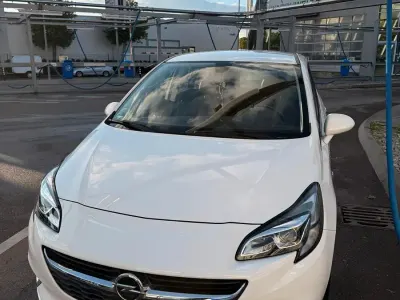 Używany Opel Corsa 90 KM (66 kW) 2015 Biały Hatchback