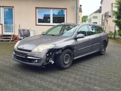 Gebraucht Renault Laguna III Dynamique 150 PS (110 kW) 2008 Schiefergrau Kombi