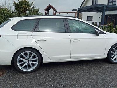 Weiß Gebraucht 2016 Seat Leon ST FR Kombi | 13.000 € (Fairer Preis)