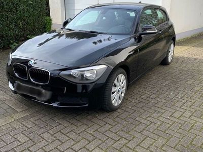 gebraucht BMW 116 116 i Automatik | 3-trg. | Sitzhzg. | Regensensor