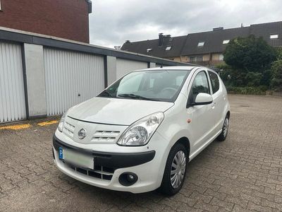 Nissan Pixo
