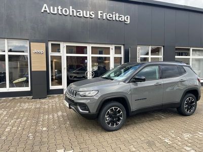 Gebraucht Jeep Compass 239 PS (175 kW) 2024 Grau SUV