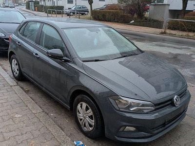 Gebraucht VW Polo Trendline 80 PS (58 kW) 2018 Grau Kleinwagen