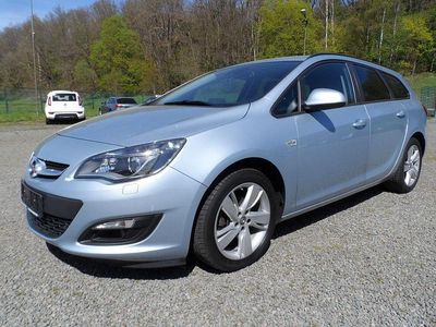 Usata Opel Astra Style 140 CV (102 kW) 2015 Argento Station wagon