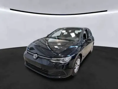 Gebraucht VW Golf VIII Life 150 PS (110 kW) 2022 Deep black Limousine