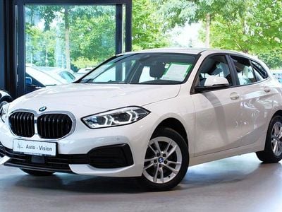 Weiß Gebraucht 2022 BMW 116 Comfort Edition Kleinwagen | 16.790 € (Fairer Preis)