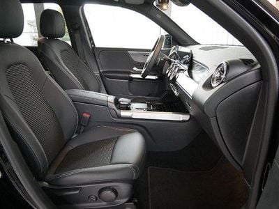 Mercedes GLB250