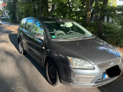 Używany Ford Focus 2006 Czarny Kombi