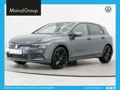 Gebraucht VW Golf VIII Active 150 PS (110 kW) 2022 Grau Limousine