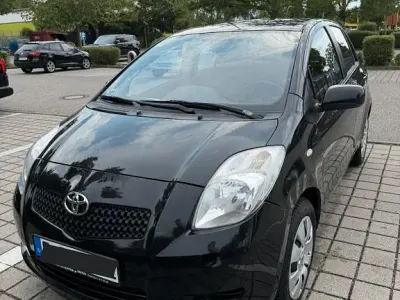 Gebraucht Toyota Yaris 65 PS (47 kW) 2006 Schwarz Limousine