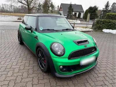Gebraucht Mini John Cooper Works 175 PS (128 kW) 2009 Schwarz Kleinwagen