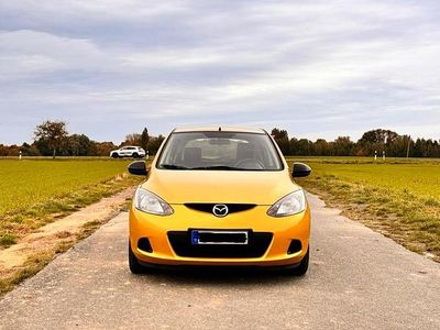 Gold Gebraucht 2008 Mazda 2 Kleinwagen | 2.700 €