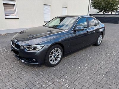 BMW 330e
