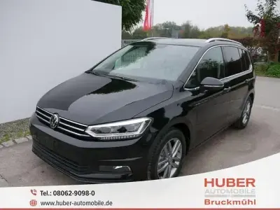 Neu VW Touran Comfortline 150 PS (110 kW) 2026 Schwarz Van / Kleinbus
