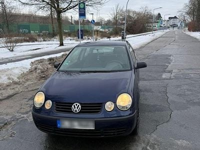 Blau Gebraucht 2003 VW Polo Kleinwagen | 750 € (Guter Preis)