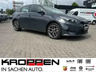 Gebraucht Kia Ceed Spirit 140 PS (102 kW) 2025 (h8g) pentametal met. Kleinwagen