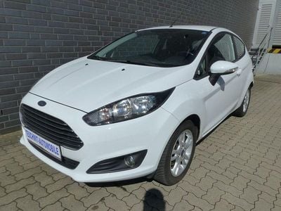Begagnad Ford Fiesta SYNC Edition 60 HK (44 kW) 2015 Vit Sedan