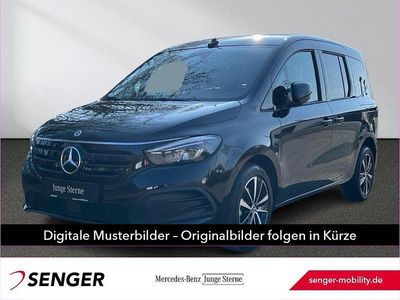 Gebraucht Mercedes EQT200 89 kW (122 PS) 2024 Loparitschwarz Van / Kleinbus