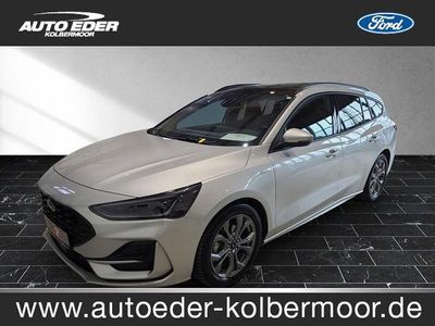Polarsilber (silber) Gebraucht 2023 Ford Focus ST-Line Kombi | 24.400 € (Fairer Preis)