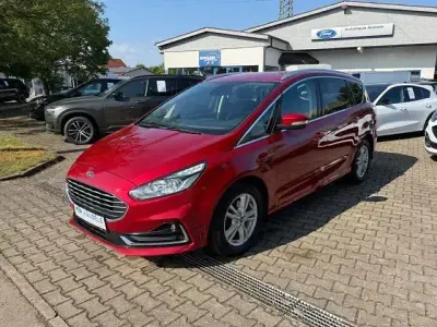 Gebraucht Ford S-MAX Titanium 150 PS (110 kW) 2021 Rot Van / Kleinbus