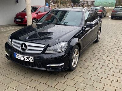 Gebraucht Mercedes C220 170 PS (125 kW) 2014 Schwarz Kombi