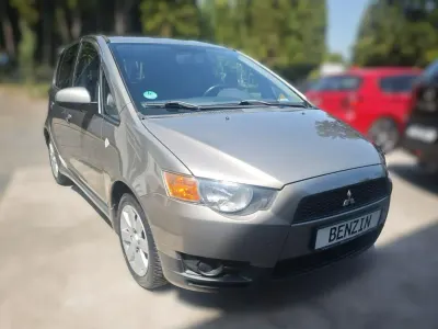 Gebraucht Mitsubishi Colt Motion 95 PS (69 kW) 2012 Beige Kleinwagen