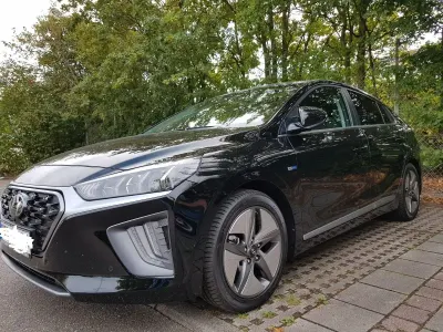 Gebraucht Hyundai Ioniq Premium 141 PS (103 kW) 2019 Schwarz Kleinwagen