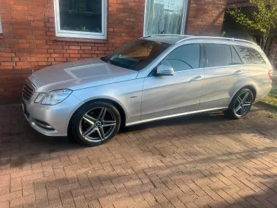 Usata Mercedes E350 265 CV (194 kW) 2011 Argento Station wagon