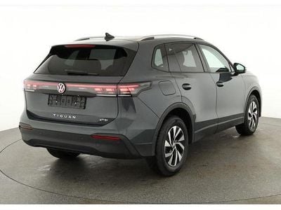 Neu VW Tiguan Life 150 PS (110 kW) 2025 Grün SUV
