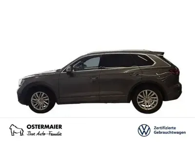 Gebraucht VW Touareg Elegance 231 PS (169 kW) 2025 Grau SUV