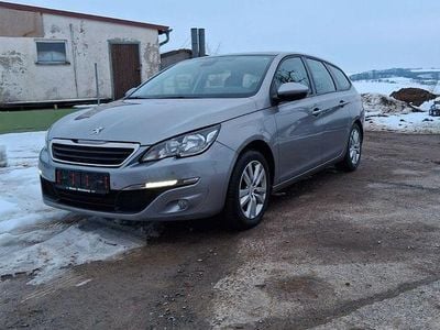 Gebraucht Peugeot 308 SW Allure 131 PS (96 kW) 2014 Grau Kombi