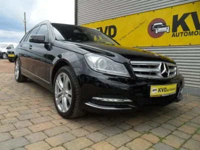 Gebraucht Mercedes C180 156 PS (114 kW) 2014 Schwarz Kombi