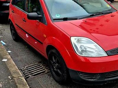 Rot Gebraucht 2005 Ford Fiesta Kleinwagen | 600 € (Superpreis)