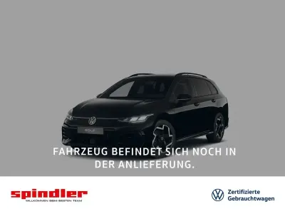 Gebraucht VW Golf VIII R-line 150 PS (110 kW) 2025 Grenadillschwarz metallic Kombi