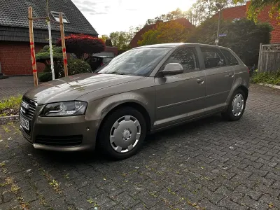 Używany Audi A3 125 KM (91 kW) 2010 Beżowy Hatchback