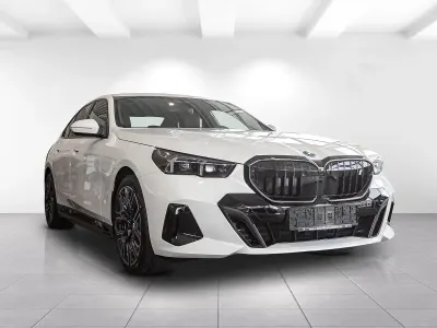 Neu BMW i5 M Sport 250 kW (340 PS) 2025 Weiß Limousine