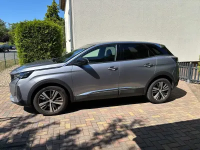 Gebraucht Peugeot 3008 Allure 131 PS (96 kW) 2024 Grau SUV