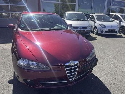 Usata Alfa Romeo 147 105 CV (77 kW) 2008 Rosso Utilitaria