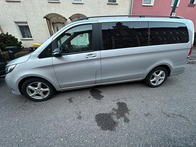 Usata Mercedes V220 163 CV (119 kW) 2019 Argento Monovolume