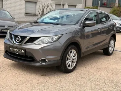 Gebraucht Nissan Qashqai Acenta 163 PS (119 kW) 2015 Grau SUV