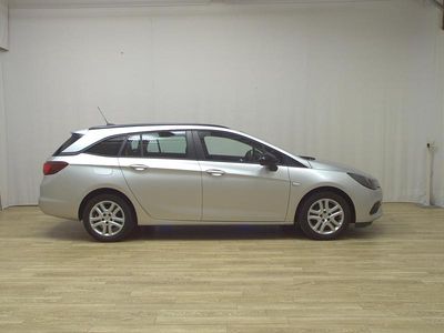 Silber Gebraucht 2022 Opel Astra Edition Kombi | 11.780 € (Guter Preis)