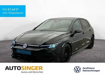 Gebraucht VW Golf VIII R 333 PS (244 kW) 2025 Grenadillschwarz metallic Limousine