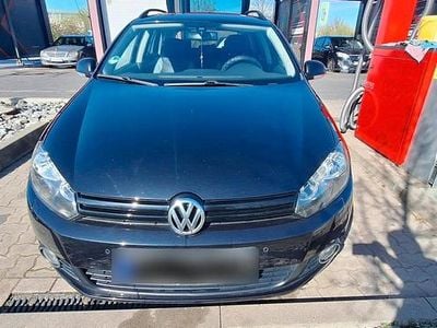 Usata VW Golf VII 140 CV (102 kW) 2013 Nero Station wagon
