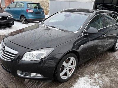 Gebraucht Opel Insignia Innovation 220 PS (161 kW) 2011 Schwarz Kombi