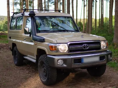 Gebraucht Toyota Land Cruiser 231 PS (169 kW) 2022 Gelb SUV