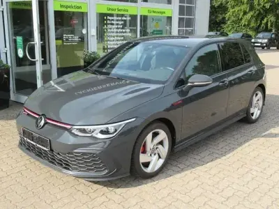 Gebraucht VW Golf VIII GTI 245 PS (180 kW) 2023 Grau Limousine